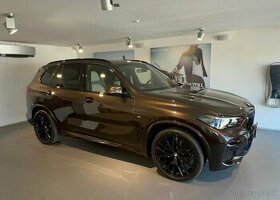 BMW X5 Xdrive 40 i, M packet, kúpené v SR, individual