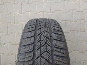 Zimné pneu Pirelli Sottozero 3 225/55 R17