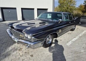 Chrysler Imperial Le Baron benzín 257 kw