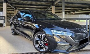 Škoda Octavia RS 4x4 147kW BlackEdition HeadUp V.Cockpit