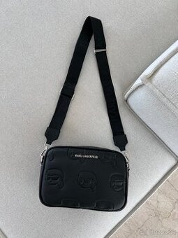 Malá crossbody kabelka Karl Lagerfeld čierna