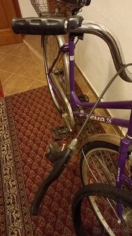 Damsky bicykel s kosikom