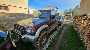 Mitsubishi pajero 2.5td - 1