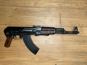 školský rez AK47 AKS znehodnotený