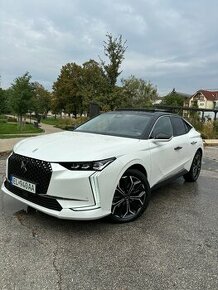 DS4 E-TENSE plug in hybrid