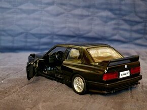 BMW M3 1987 (1:36, bez krabice a stojana)