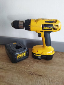 Dewalt aku vrtacka+nabijacka 18V