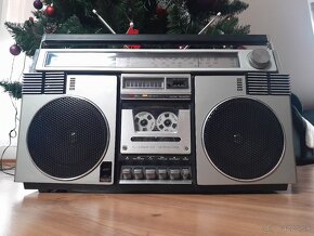 AIWA TPR-945E