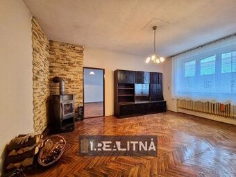 RODINNÝ DOM VHODNÝ NA PODNIKANIE, KRUPINA, 120M2