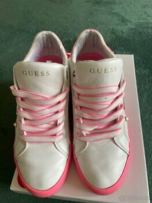 GUESS vel. 38 - 1