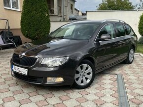 Škoda Superb Combi 1.6 TDI KEYLESS, VAM R1, GREENLINE - 1