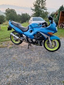 Suzuki gsx600f - 1