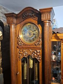 Predám funkčné starožitné podlahové hodiny ISGUS J.Schlenker