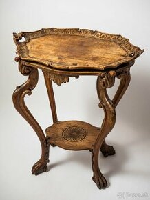 Starožitný odkládací stolek s tácem