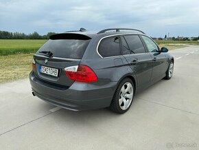 BMW 325i, xDrive - 1