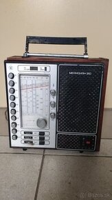 Predám rádio  Meridian 210