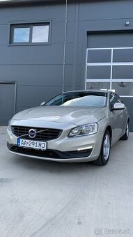 Volvo V60 D3 2.0L