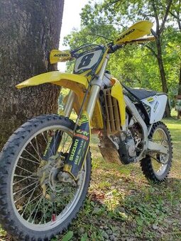 Suzuki RMZ 450 2016