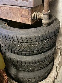 Predám zimne gumy 215/55r16