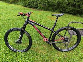 Nukeproof Scout 275 Race