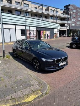 Volvo V90 D4 2019 momentum advanced TOP STAV