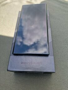 Predám Samsung Galaxy S22 Ultra 5G 256GB