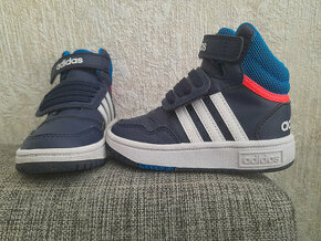 adidas 23,5