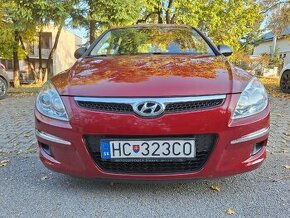 Hyundai i30 CW _ TOP stav