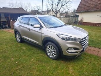 Hyundai Tucson 2.0 CRDi Family 4x4 - 1