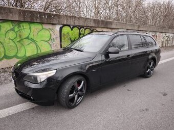 BMW E61 523i - 1