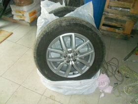 Predam zimnu sadu R18  5x114,3  235/65 R18 Murano. - 1