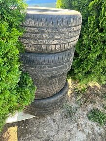 Predám letné 255/55 R18