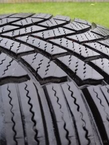 215/65 r17 zimné pneu.6 mm DOT.3423