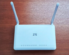 WiFi Modem+Router - WiFi až 1200Mb/s, 4x LAN, ZTE ZXHN F670L