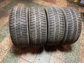 Predam zimne pneumatiky 235/55 r17 PROFIL TOP STAV