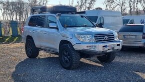 Toyota land cruiser 200