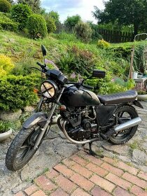 Yamaha XS 400