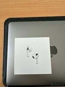 Apple AirPods 3 generácia