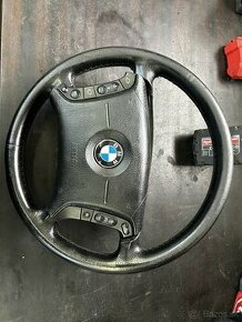 4-ramenný volant BMW E46