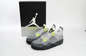 Jordan 4 Retro SE Wolf Grey-Anthracite