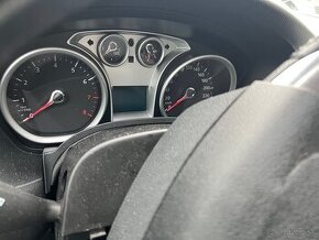 Tachometer ford focus mk2 facelift benzín