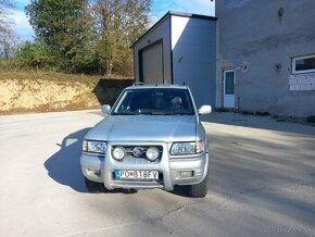 Predám Opel Frontera 2,2 DTI ,88kW  4x4 r.v. 2004