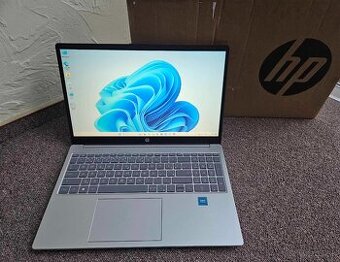 HP 15-fd0746nc 15,6 N100 8/128GB,W11 home,zaruka