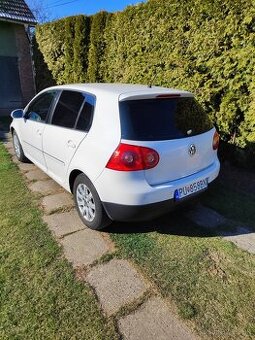 Predám Volkswagen golf V - 1