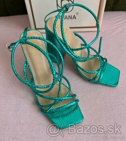 Krásne zelené sandálky - nové - 1