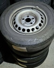 5x120 r16 215-65-16C - top stav