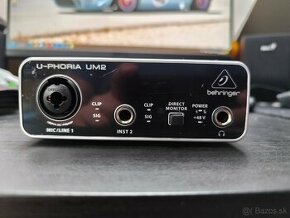 Behringer u-phoria um2 - 1