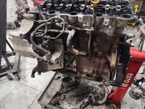 Motor 2.8crd voyager