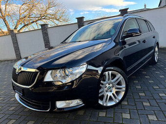 Škoda Superb Combi 3.6 FSI V6 4x4 Elegance DSG F1 260PS