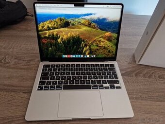 MacBook M3